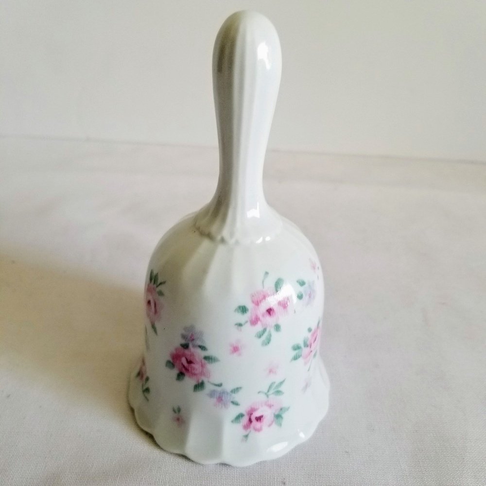 Lynn Hollyn Toscany Collection Porcelain Bell - Picture 5 of 5
